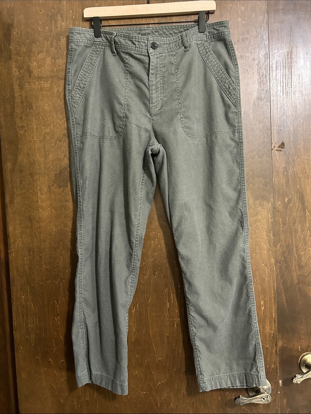 Eddie Bauer Olive Green Straight-Leg Chinos hemp cotton blend 12